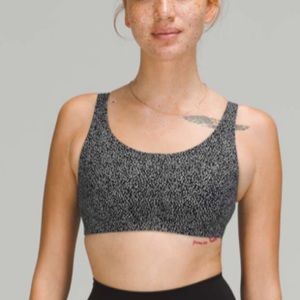 Bnwt Lululemon In Alignment Straight Strap Bra